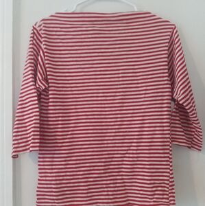 A 1980s t-shirt half sleeve